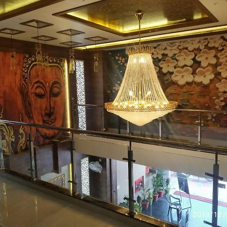 Shri Sai Hotel Āzamgarh Dış mekan fotoğraf