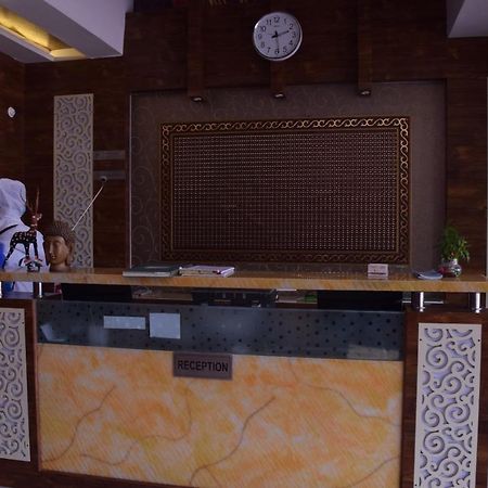 Shri Sai Hotel Āzamgarh Dış mekan fotoğraf