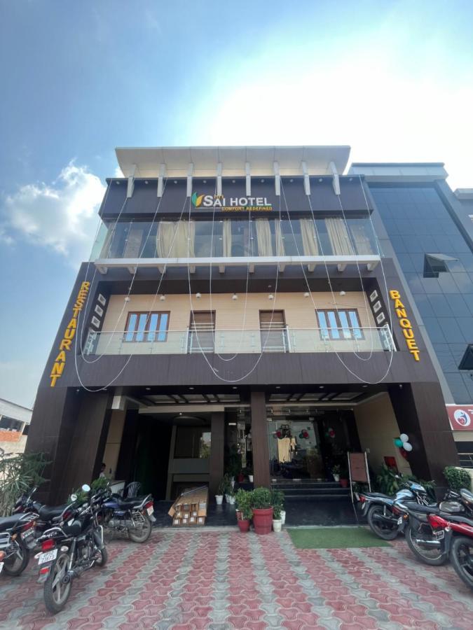 Shri Sai Hotel Āzamgarh Dış mekan fotoğraf